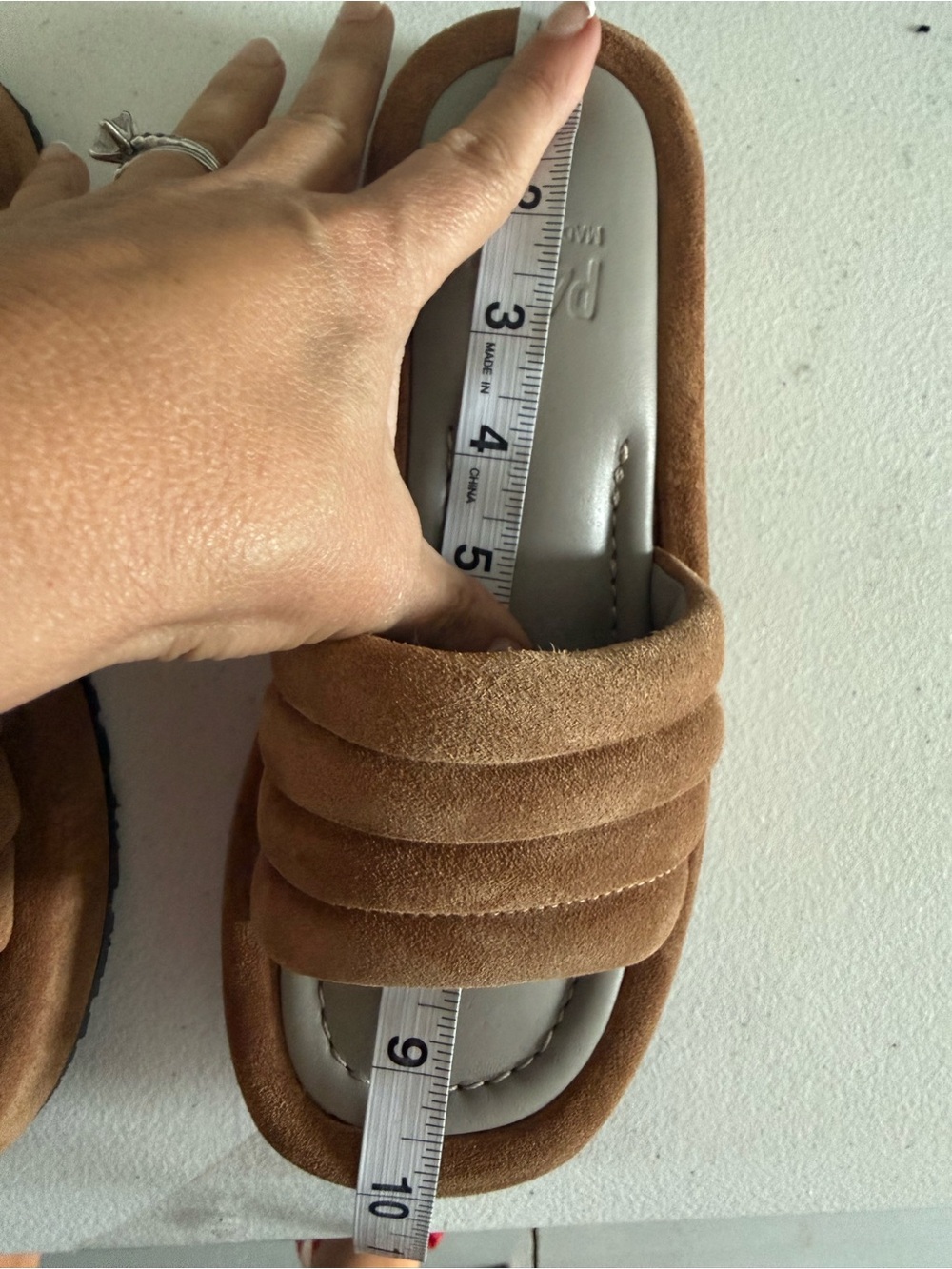 P448 Women's Fergie Cognac Sandals EU 36 - Picture 6 of 7